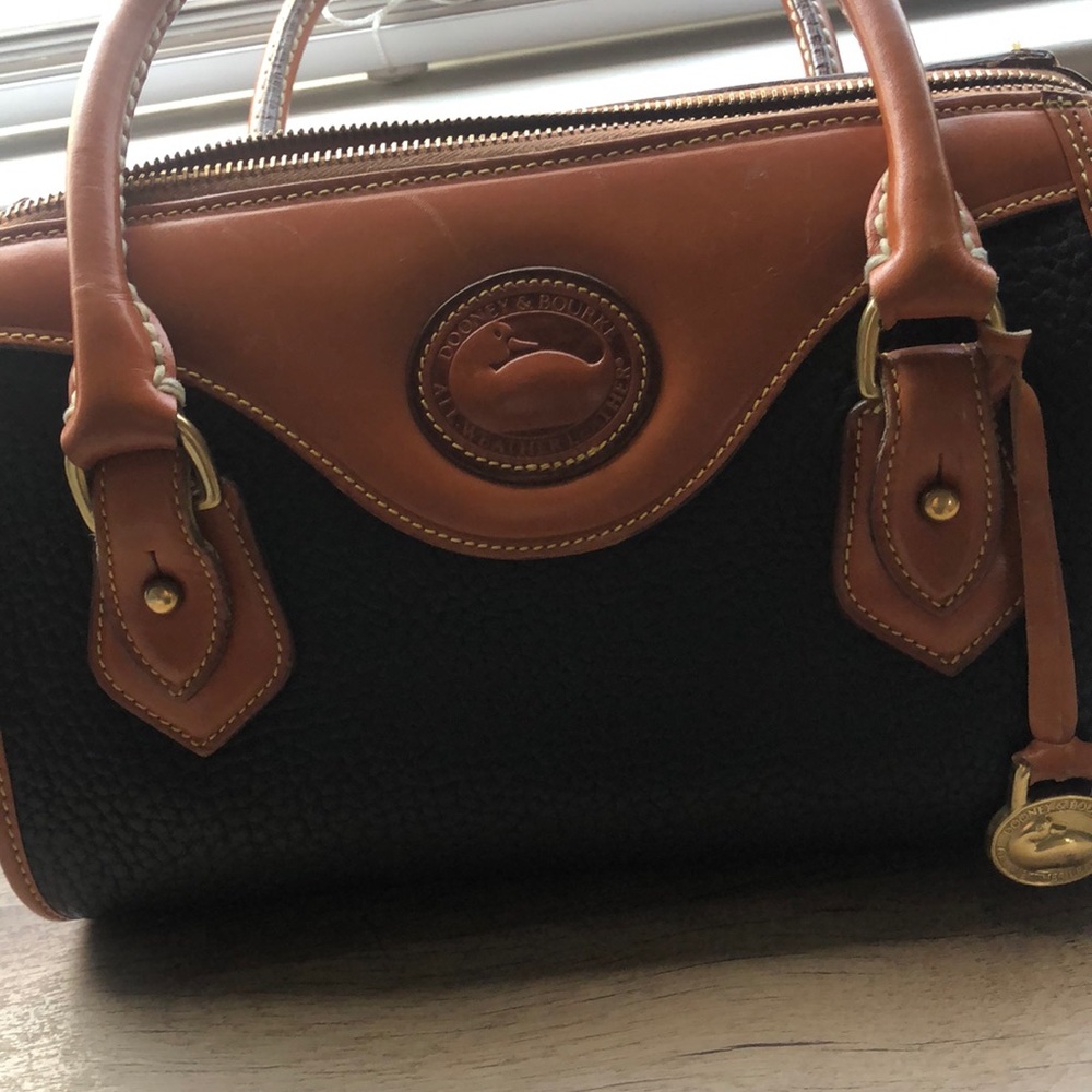 🖤 Dooney & Bourke Vintage Doctors Speedy Bag